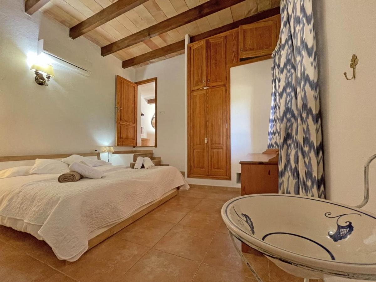Holiday home Caseta Des Pradi Biel