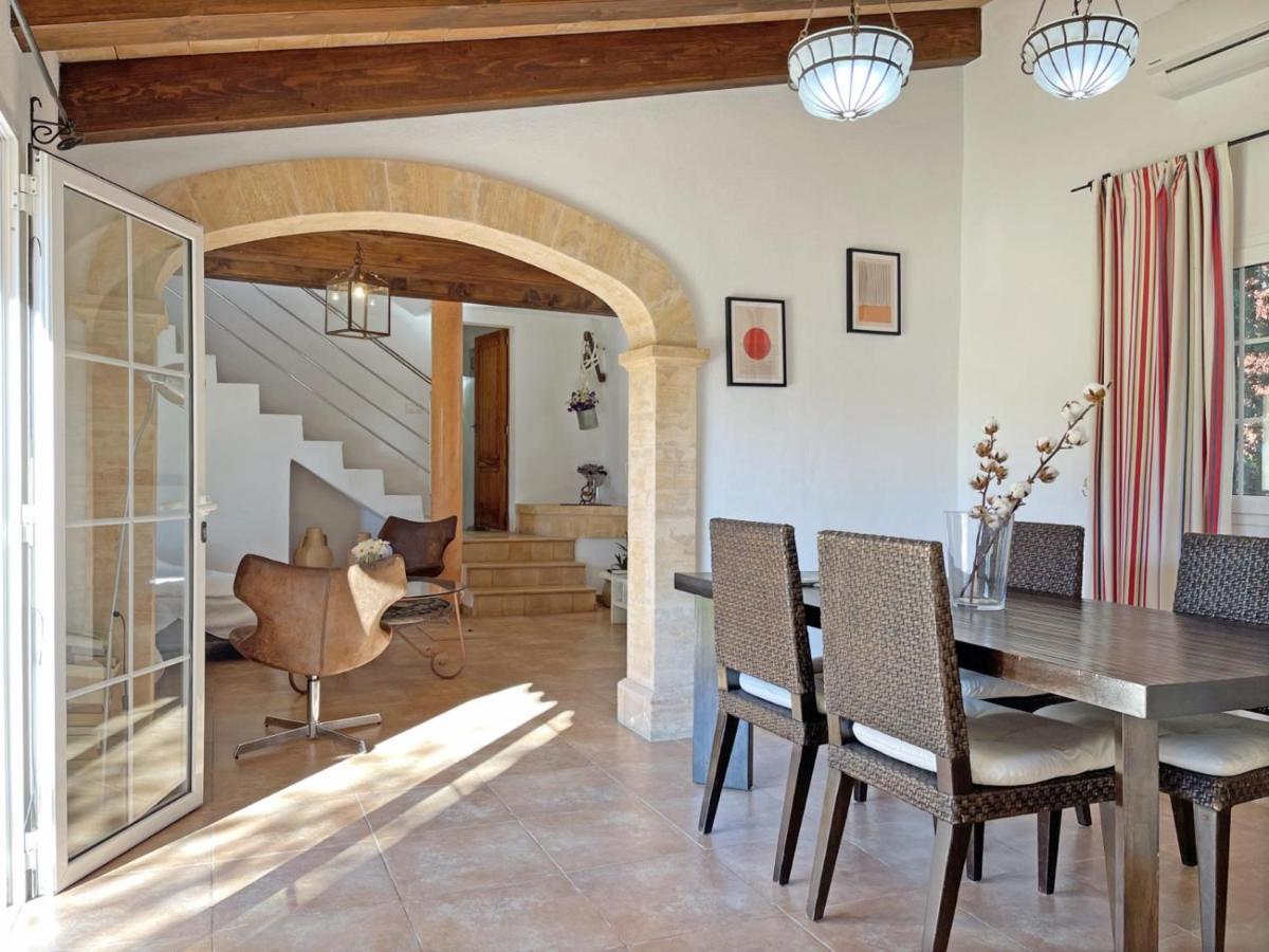 Holiday home Caseta Des Pradi Biel Lloseta