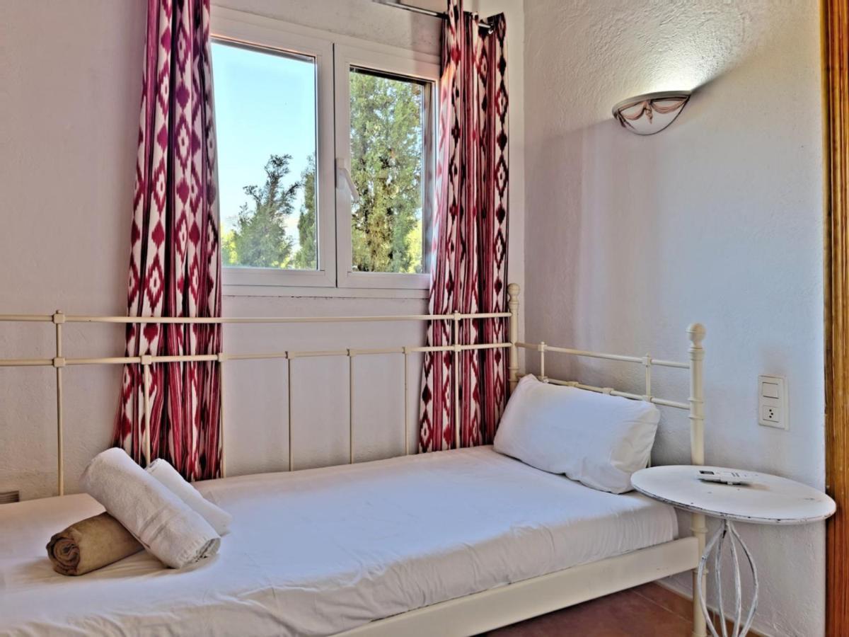 Holiday home Caseta Des Pradi Biel Lloseta